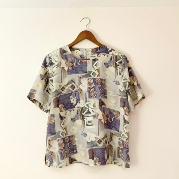 ♦️SOLD♦️ Vintage blouse with shoulder pads geometric floral print size Medium - Picture 2 of 10